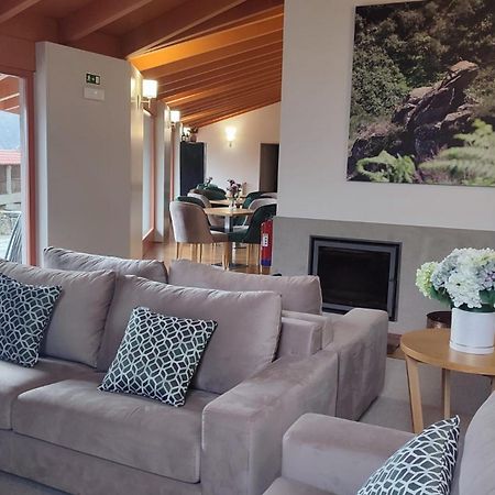 Affittacamere Quinta da Riba Má Santa Leocadia Esterno foto