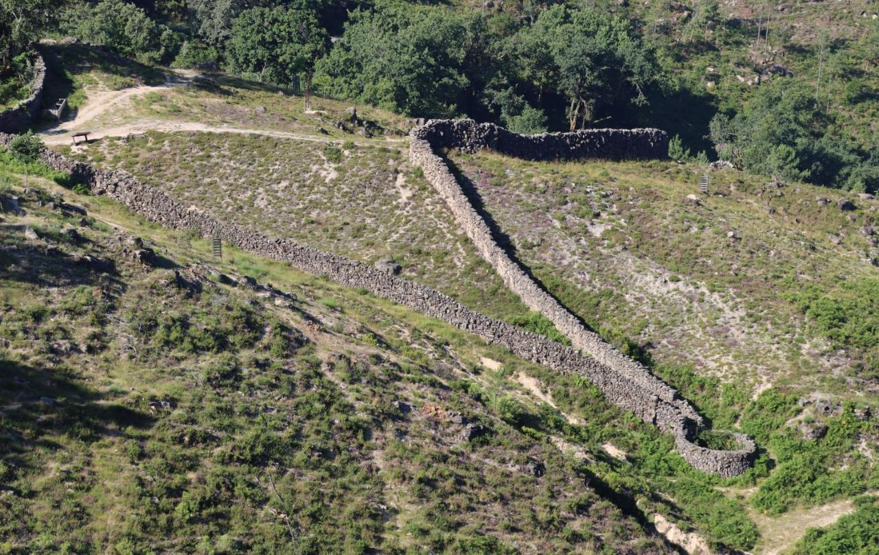Affittacamere Quinta da Riba Má Santa Leocadia Esterno foto