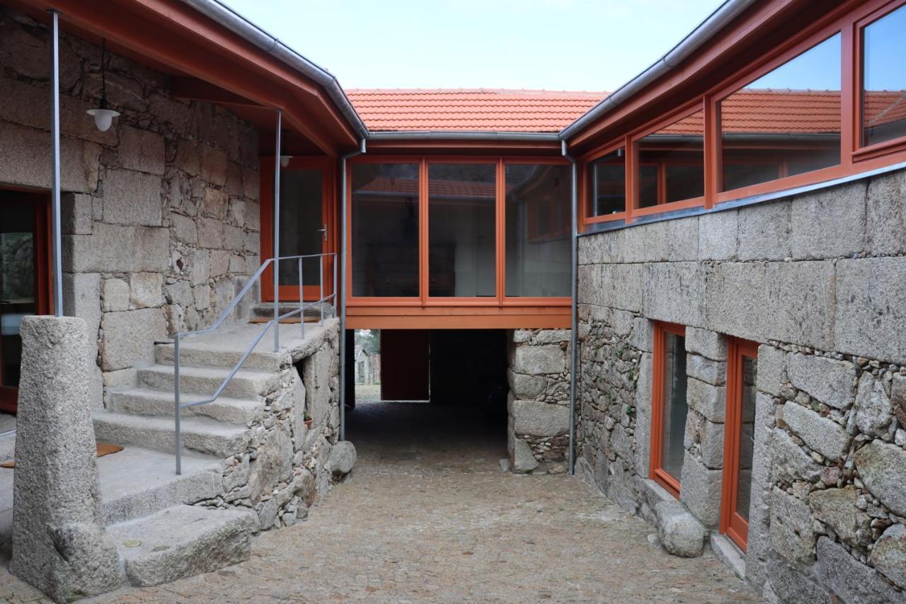 Affittacamere Quinta da Riba Má Santa Leocadia Esterno foto