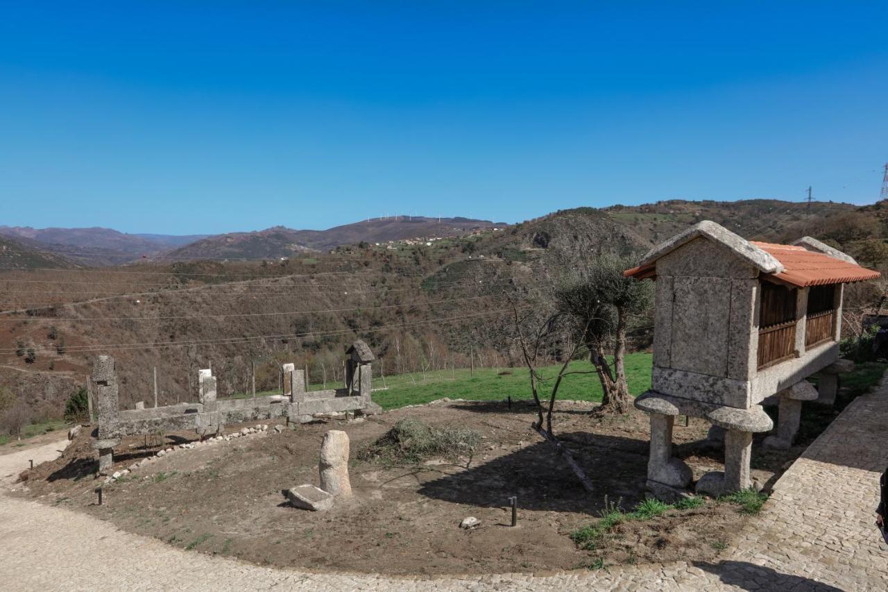 Affittacamere Quinta da Riba Má Santa Leocadia Esterno foto